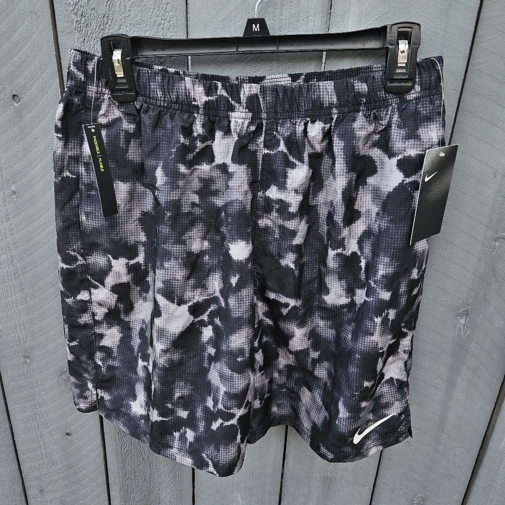 NWT Nike Camo Swim Trunks - Picture 1 of 6